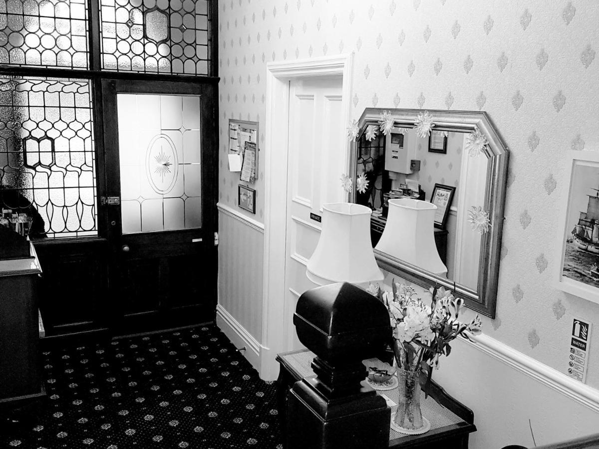 Crescent Lodge Guest House Whitby Exteriör bild